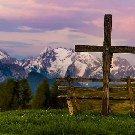 Voglstaetter * لوفر