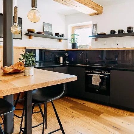 Voglstaetter شقة لوفر