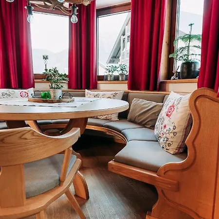 Voglstaetter لوفر